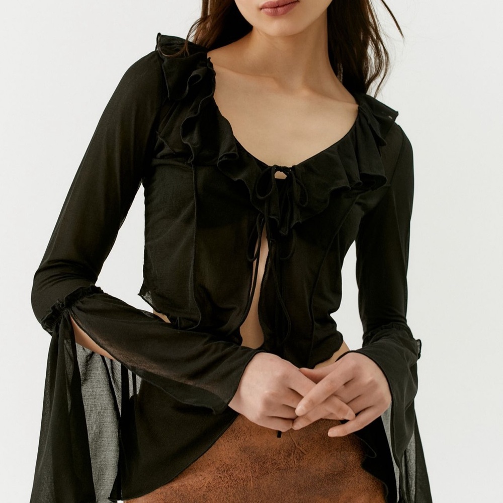 UO Gossamer Flyaway Top Black Size Large